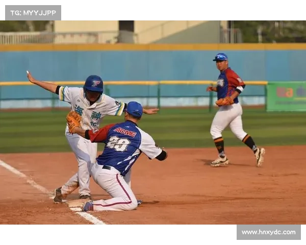 浙江春季总决赛本垒打高潮上演 小球员扑救精彩引爆全场喝彩